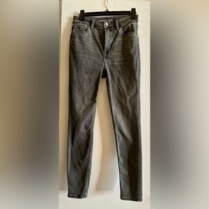 Old Navy Women's Skinny Jeans - Dark Gray- Extra High-Rise